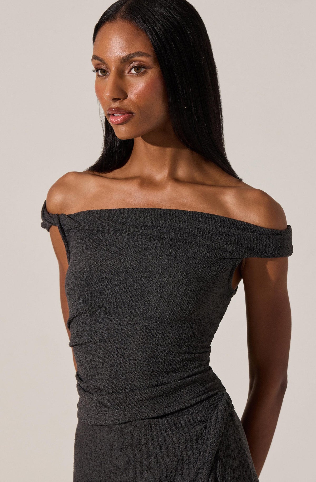 Lindy Off Shoulder Top