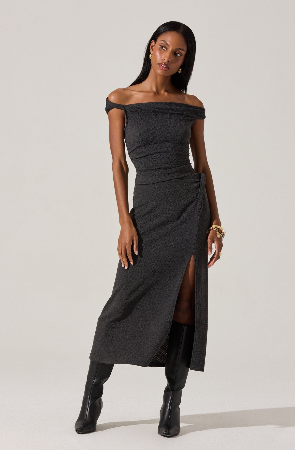 Lindy Off Shoulder Top